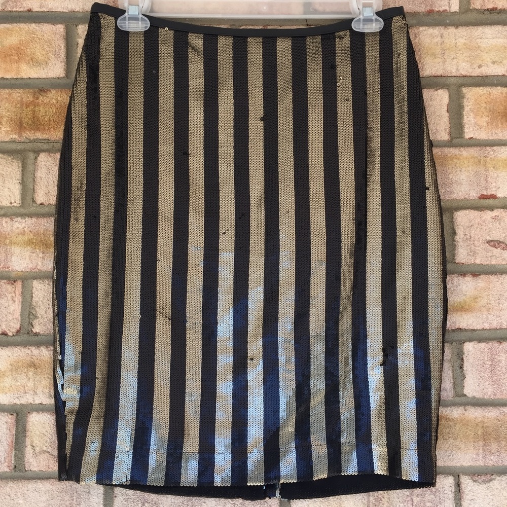 Black & Gold Sequin skirt, size 14